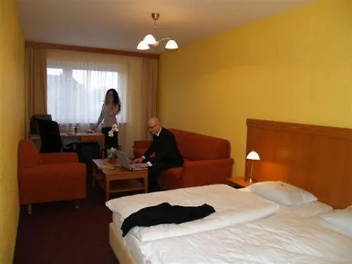 Hotel Hamburg Nürnberg 3*,  Németország